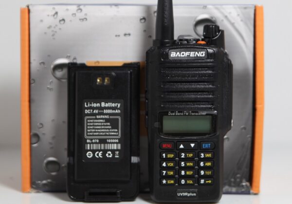 باتری بیسیم باوفنگ UV-9RPlus یووی 9 آر پلاس