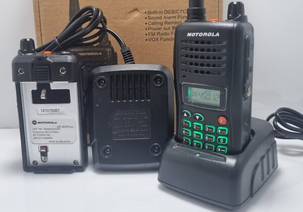 شارژر بیسیم موتورولا GP950 جی‌پی